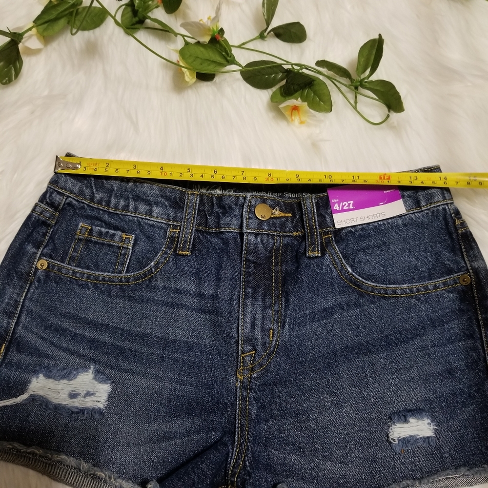 MOSSIMO Short Denim High Rise, with Ripped. - Picture 4 of 11